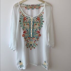Johnny Was White Embroidered Tunic EUC